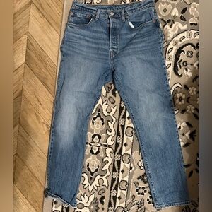 Levi's 501 Women's Light Blue Ankle Jeans